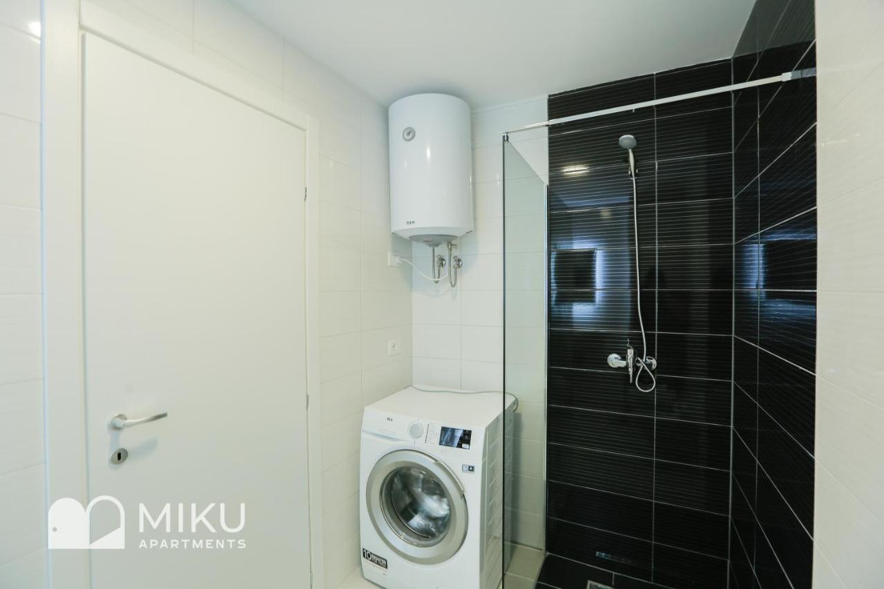 Miku Apartment - Vibrant 1Bd Apartment At Olympic Residence Тирана Екстер'єр фото
